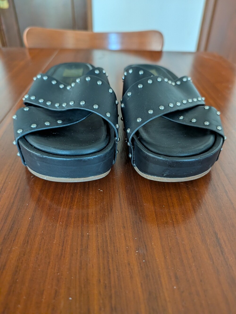 Dolce Vita Black Studded Platform Slide Sandals Size 10 Pre Owned - Picture 3 of 7